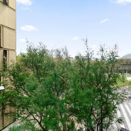 Fira Gran Via 2 - Private In A Shared - Privadas En Compartido Campsite L'Hospitalet de Llobregat