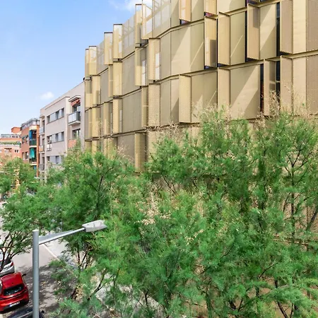 Fira Gran Via 2 - Private In A Shared - Privadas En Compartido Campsite *