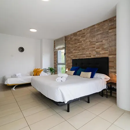 Fira Gran Via 2 - Private In A Shared - Privadas En Compartido *