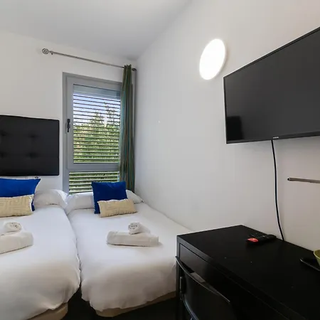 Fira Gran Via 2 - Private In A Shared - Privadas En Compartido L'Hospitalet de Llobregat