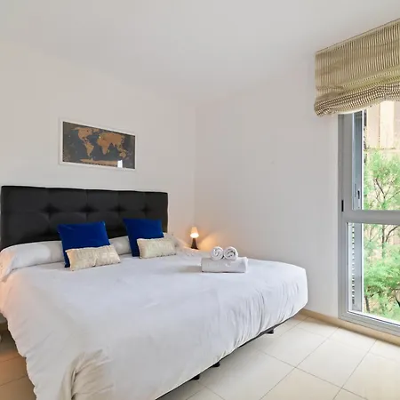Fira Gran Via 2 - Private In A Shared - Privadas En Compartido Campsite